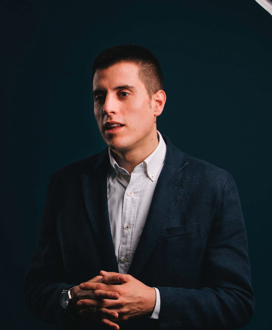 Juan Luis Vásquez Juan Luis Vásquez